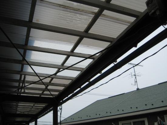 波板屋根の補修