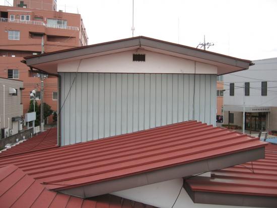 リフォームに最適！　トステムの屋根材です。